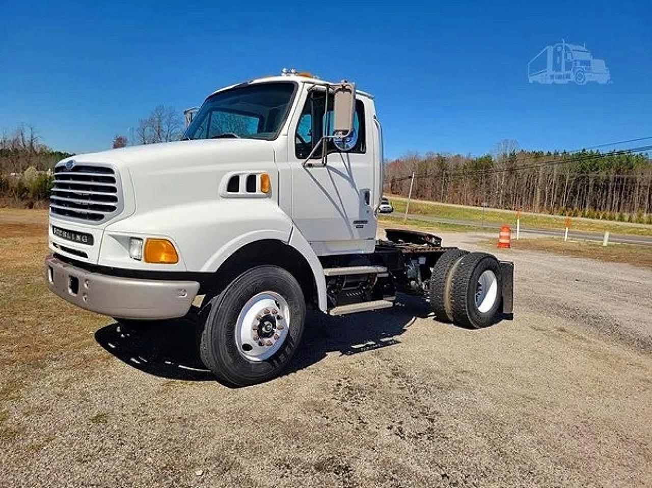 Sterling Truck L 8500
