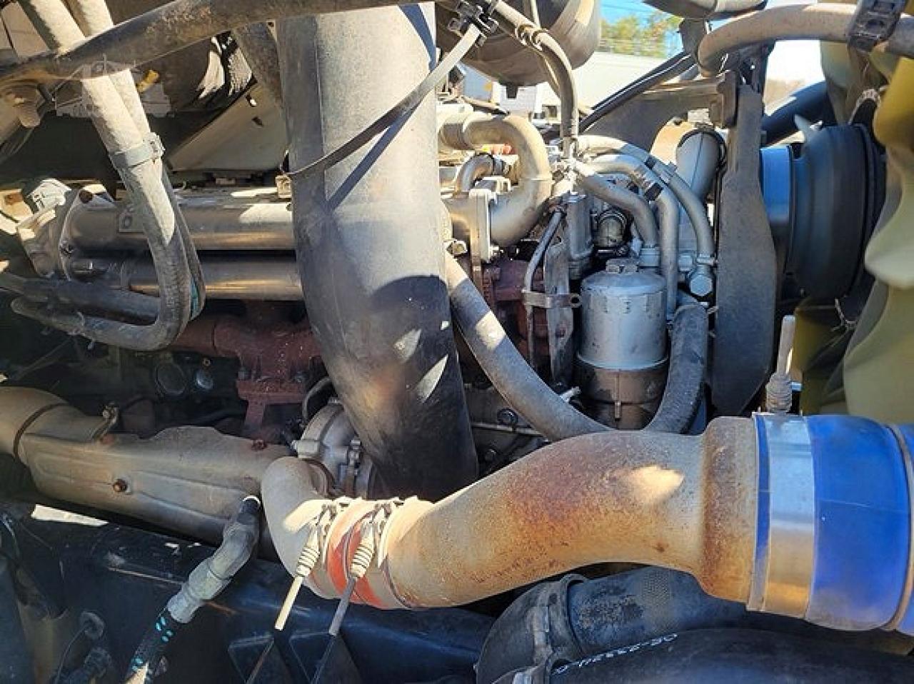 Sterling Truck L 8500