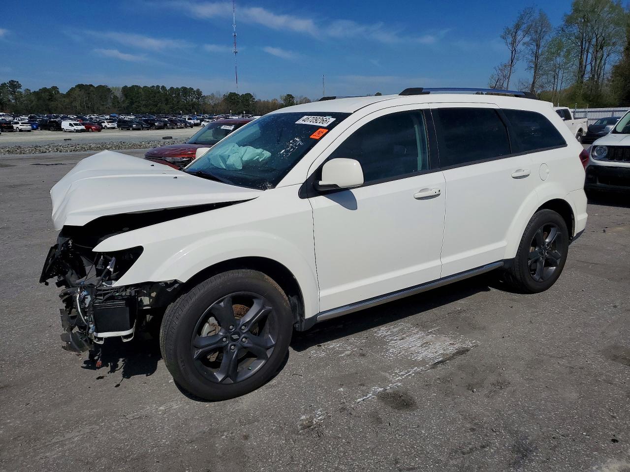 Salvage Dodge Journey Image