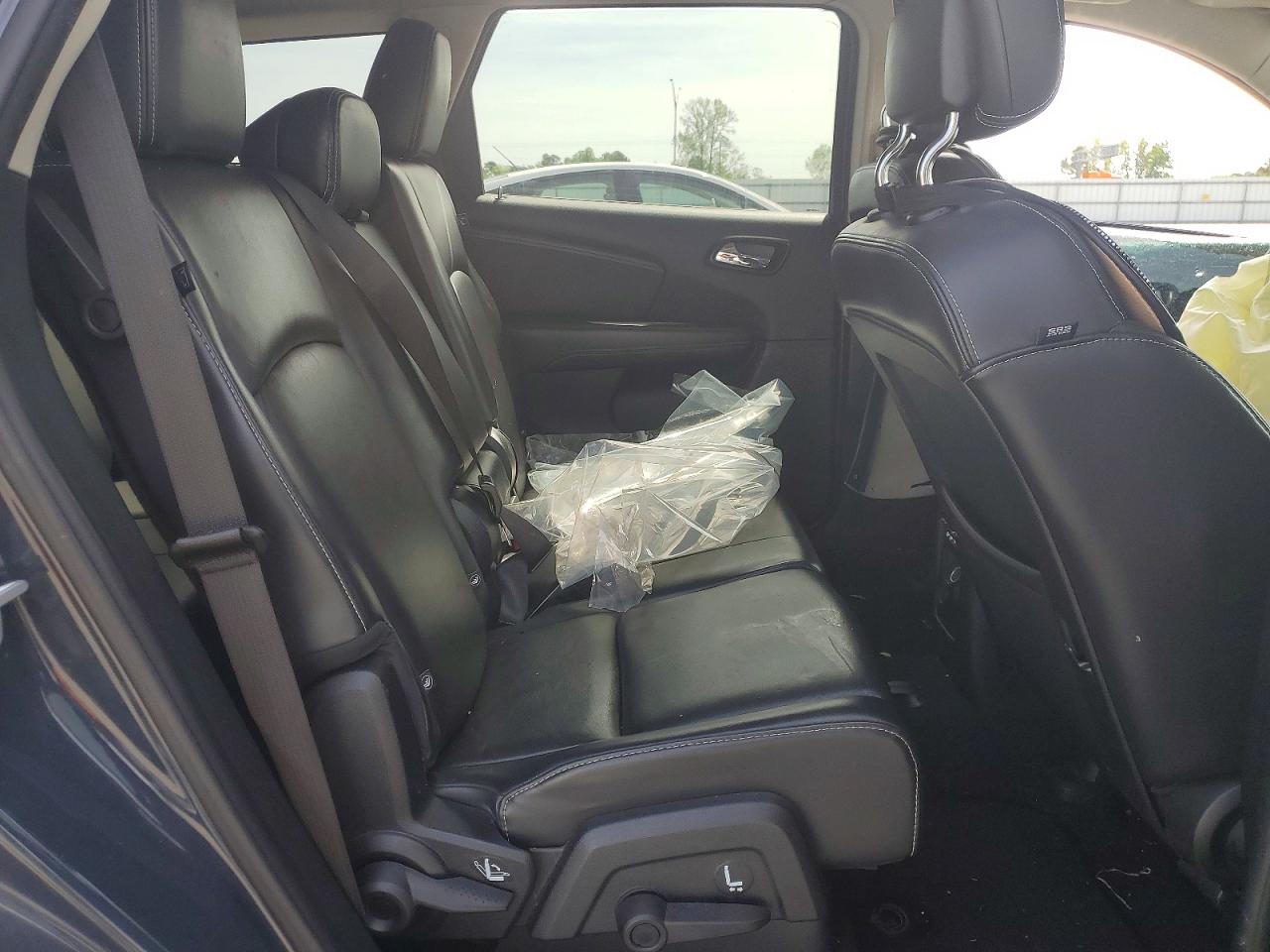 Dodge Journey Crossroad