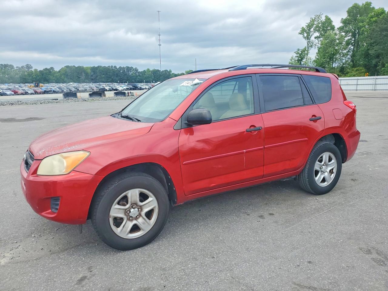 Salvage Toyota RAV4 Image
