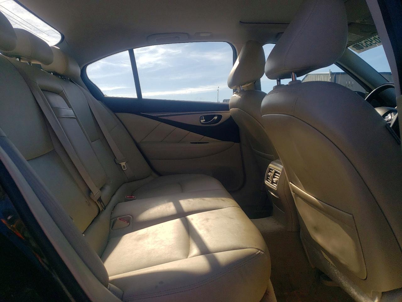 INFINITI Q50 3.0t Premium