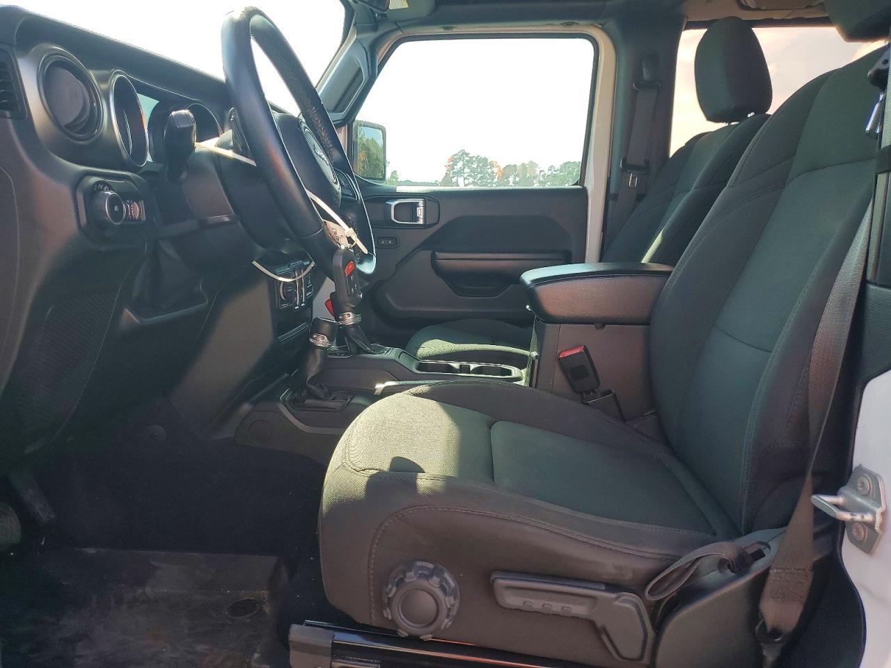 Jeep Wrangler Sport