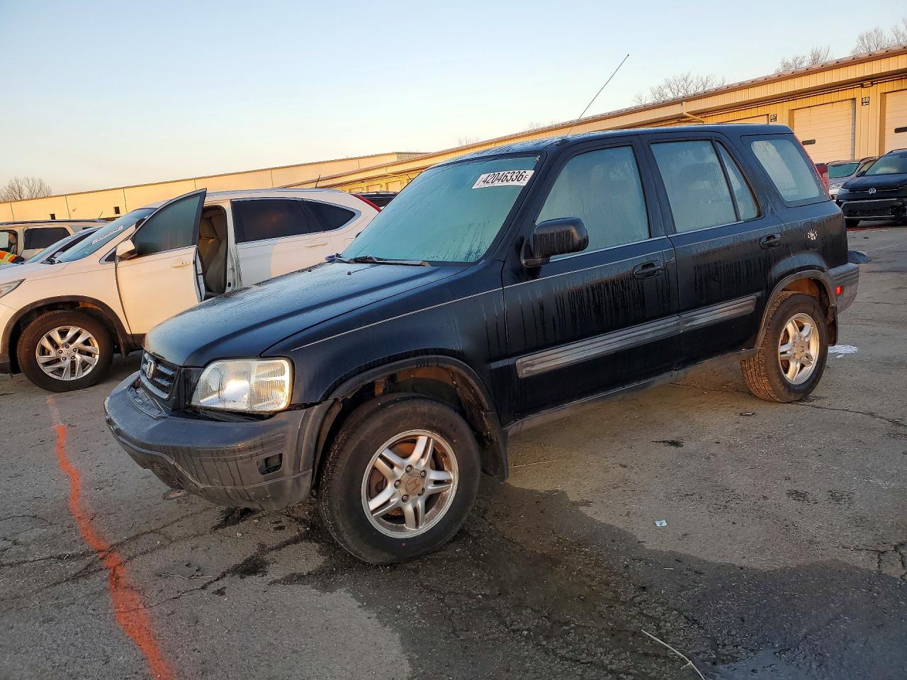 Salvage Honda Crv Image