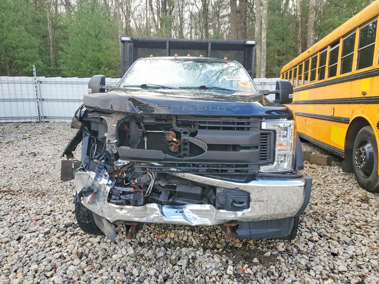 Ford F-550 Super Duty