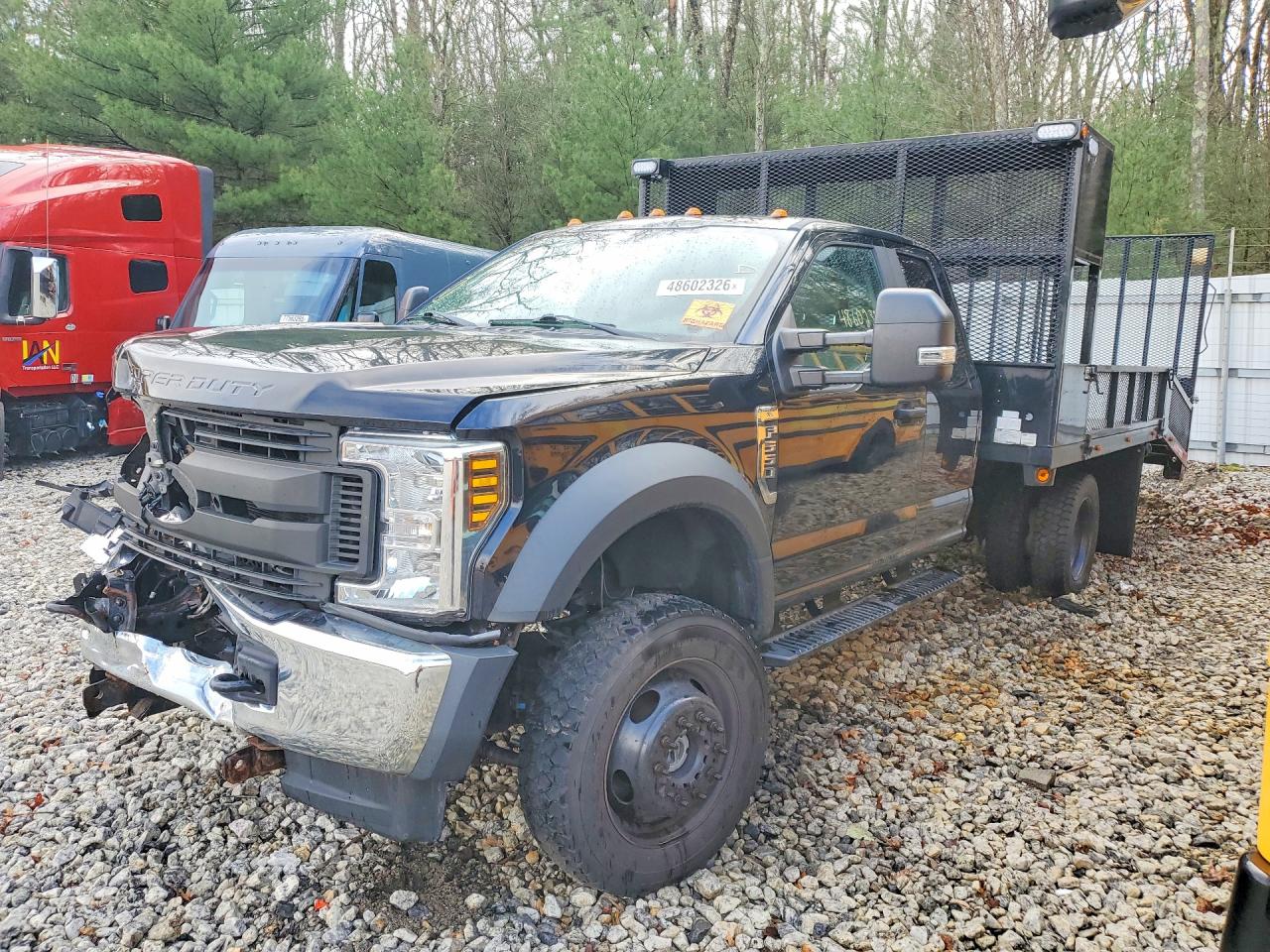 Salvage Ford F-550 Image