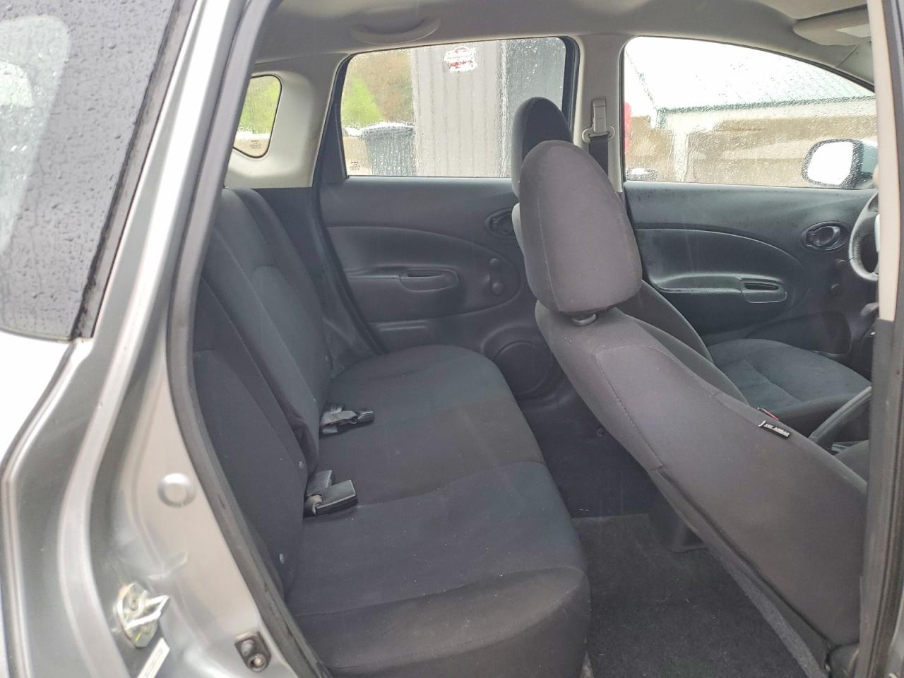 Nissan Versa S Plus