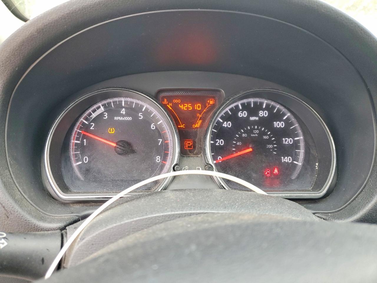 Nissan Versa S Plus