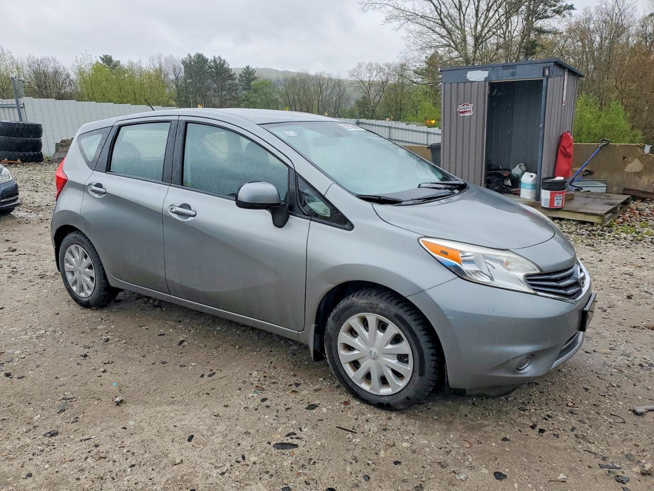 Nissan Versa S Plus