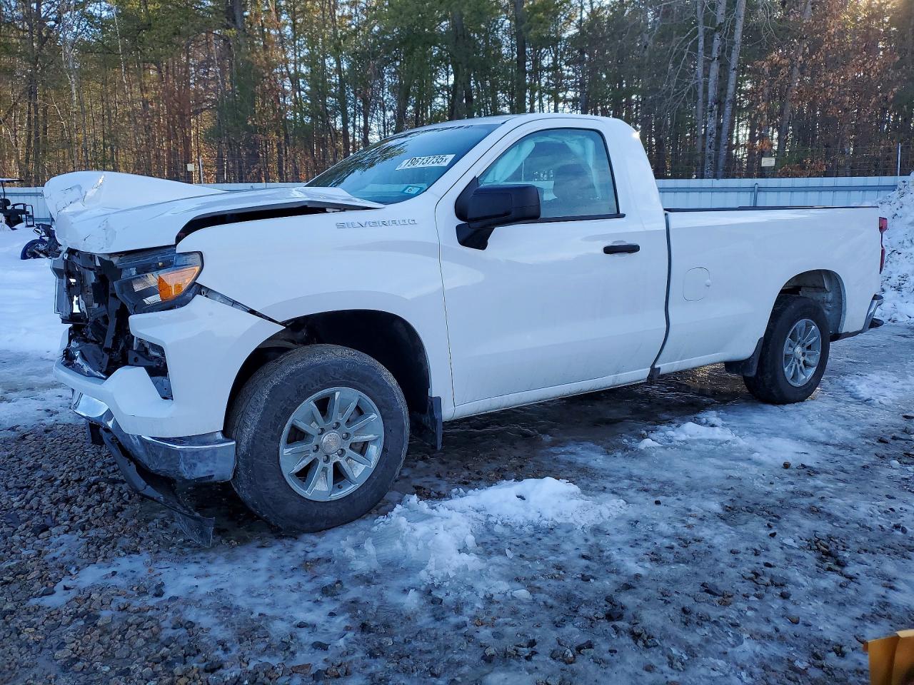 Salvage Chevrolet Silverado Image