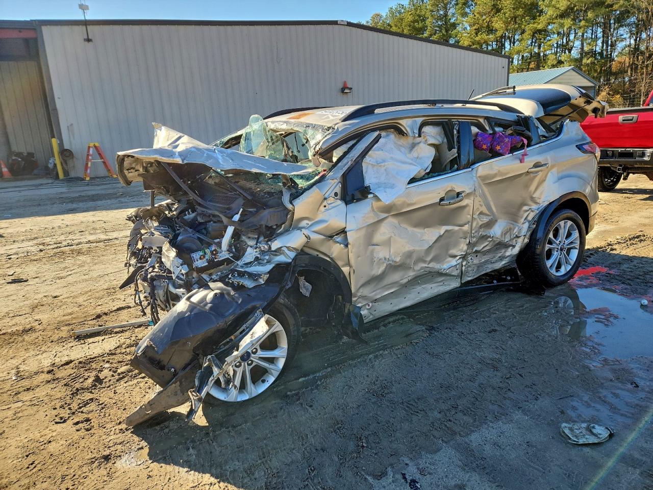 Salvage Ford Escape Image