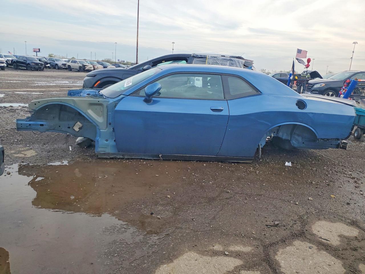 Salvage Dodge Challenger Image