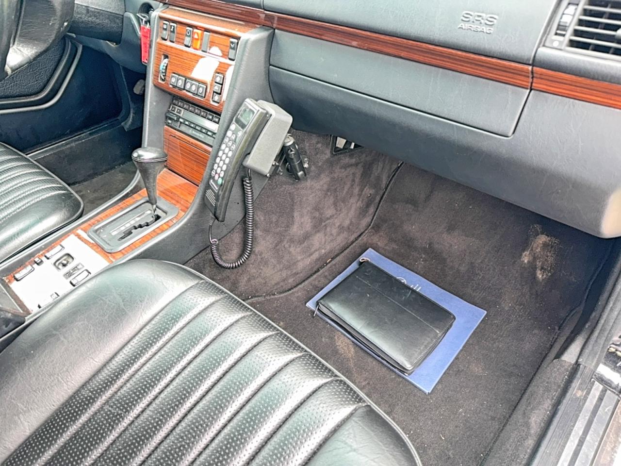 Mercedes-Benz 300-Class E 2.8