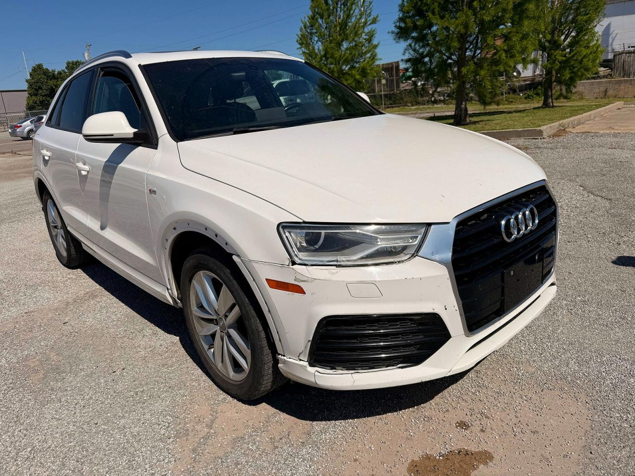 Salvage Audi Q3 Image