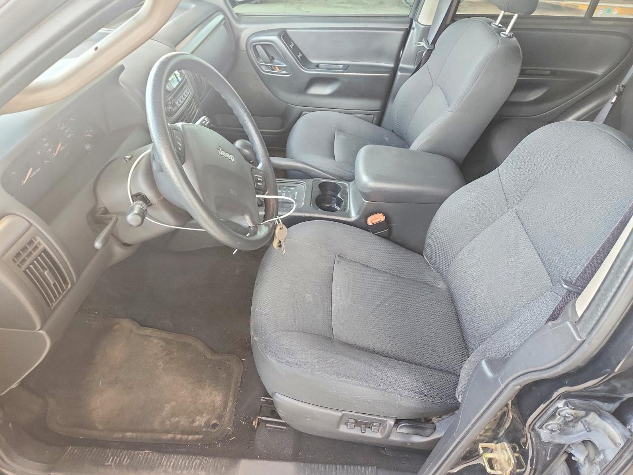 Jeep Grand Cherokee Laredo