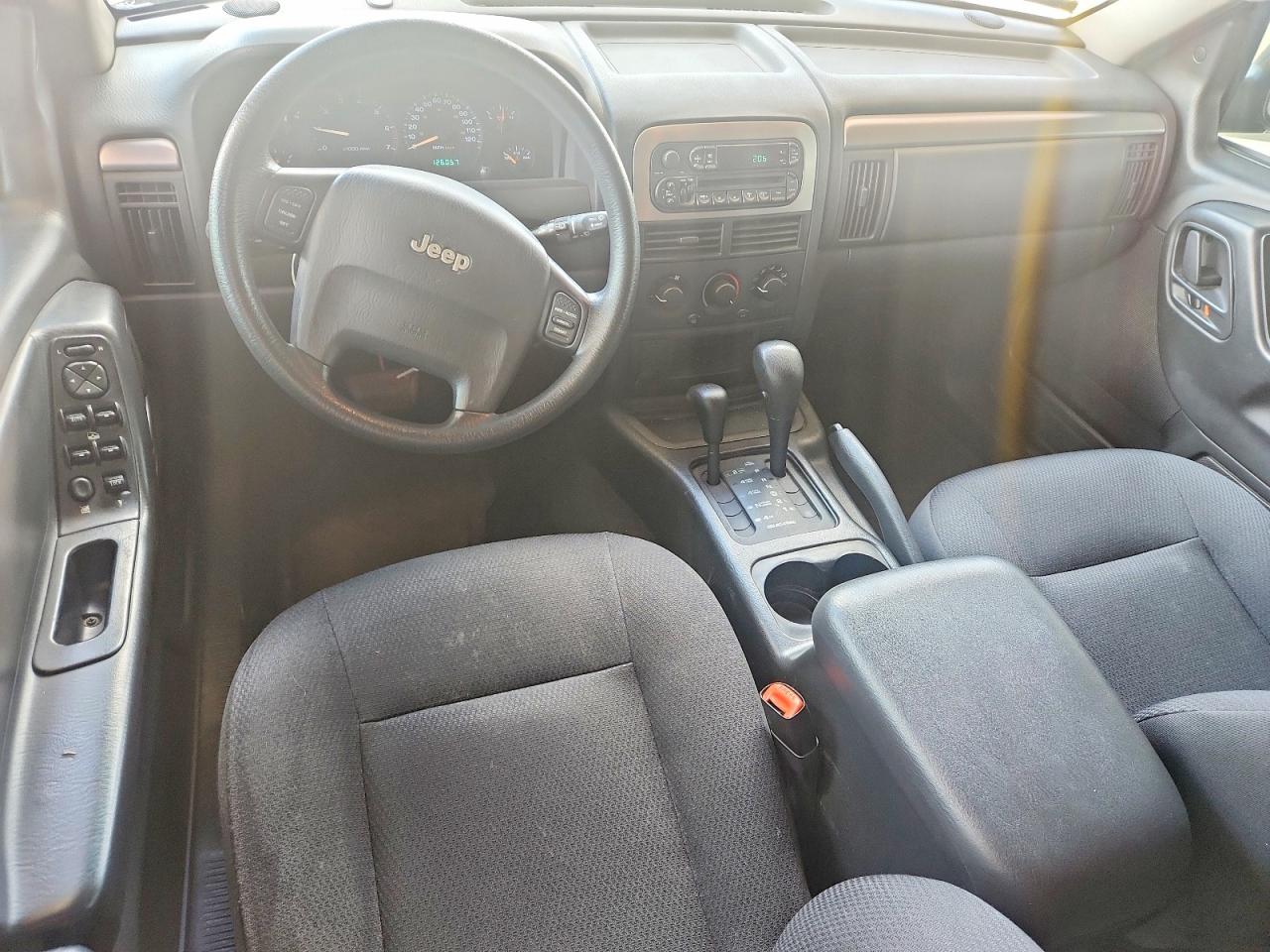 Jeep Grand Cherokee Laredo