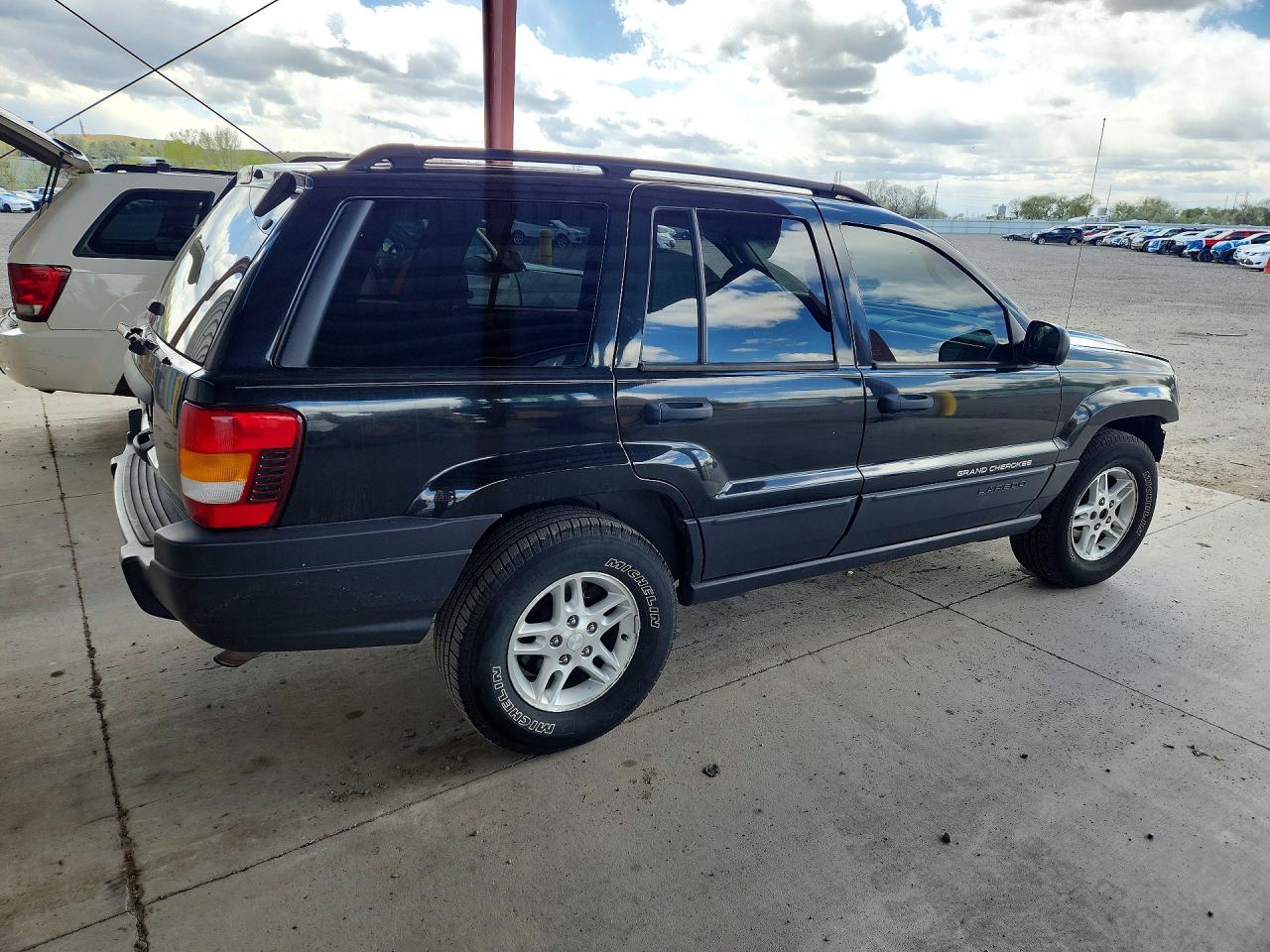 Jeep Grand Cherokee Laredo