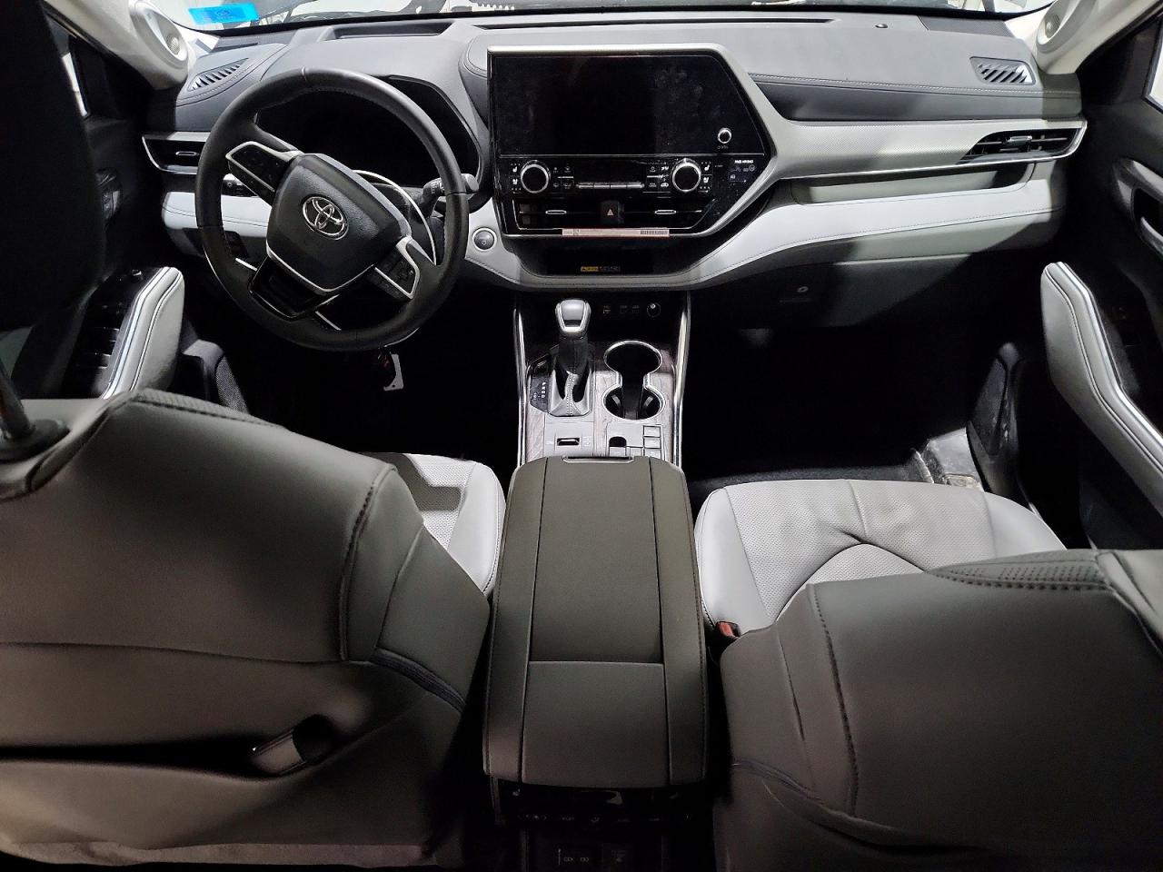 Toyota Highlander Platinum