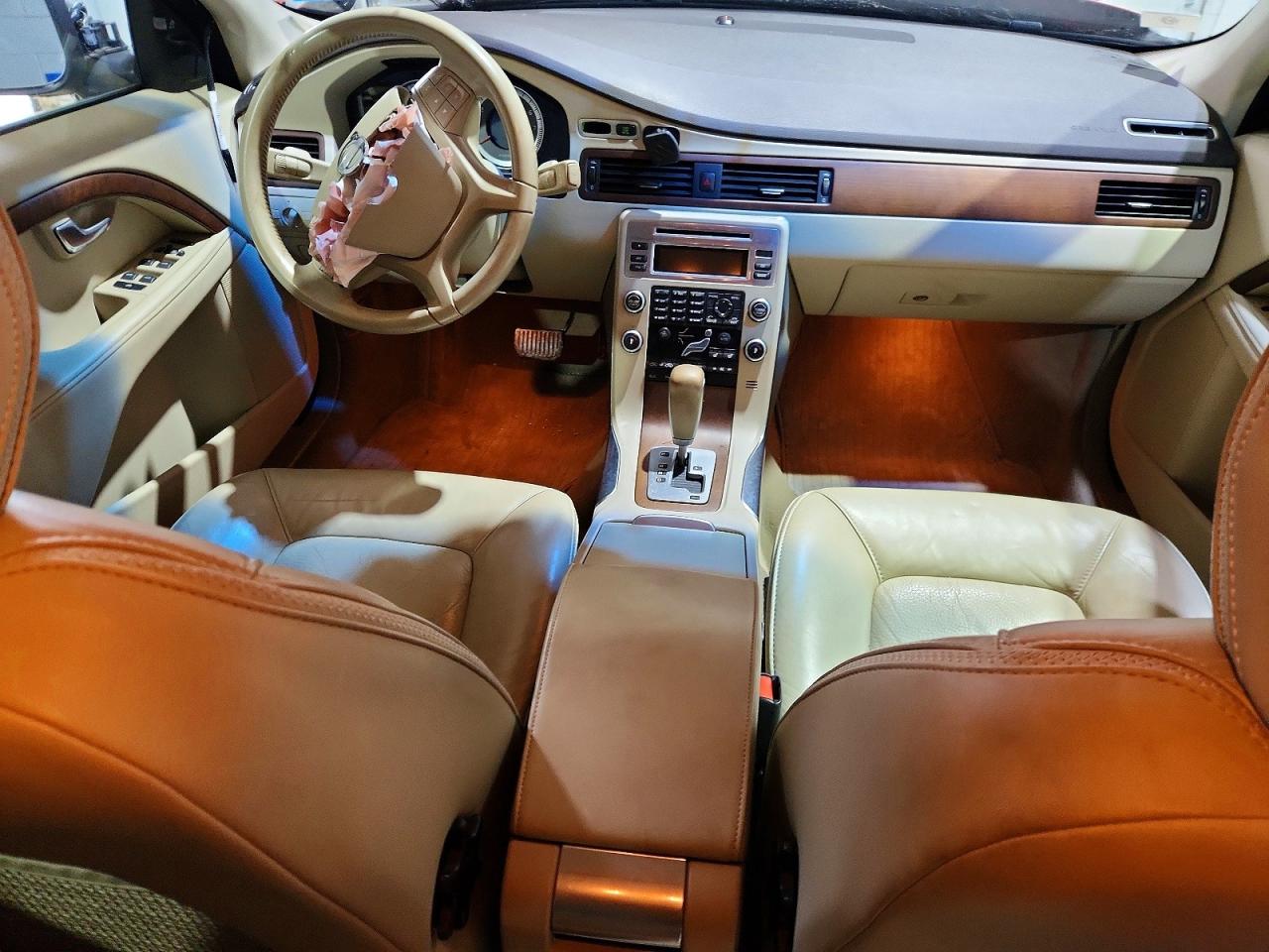 Volvo XC70 3.2