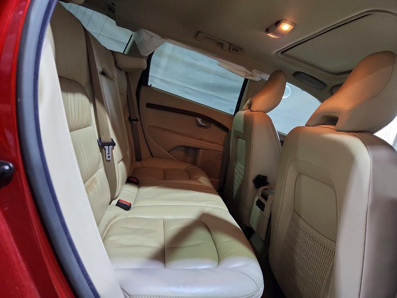 Volvo XC70 3.2