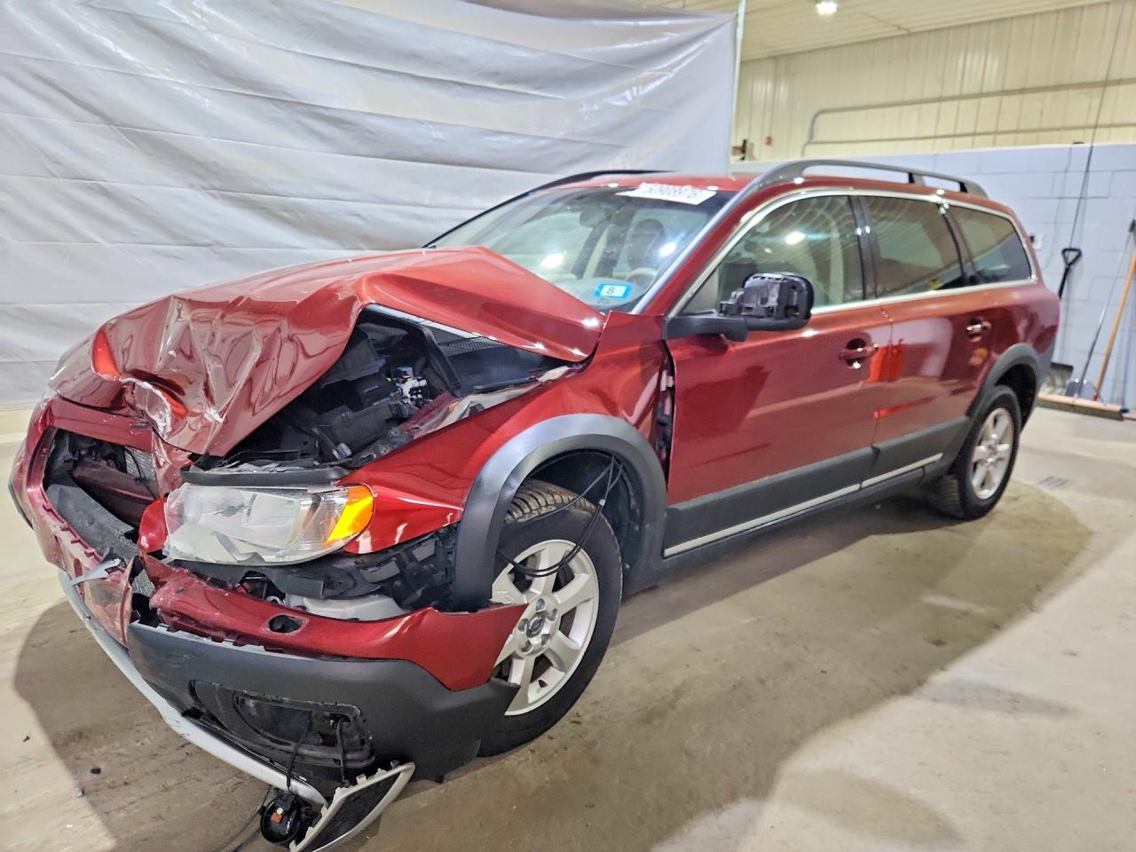 Salvage Volvo XC70 Image