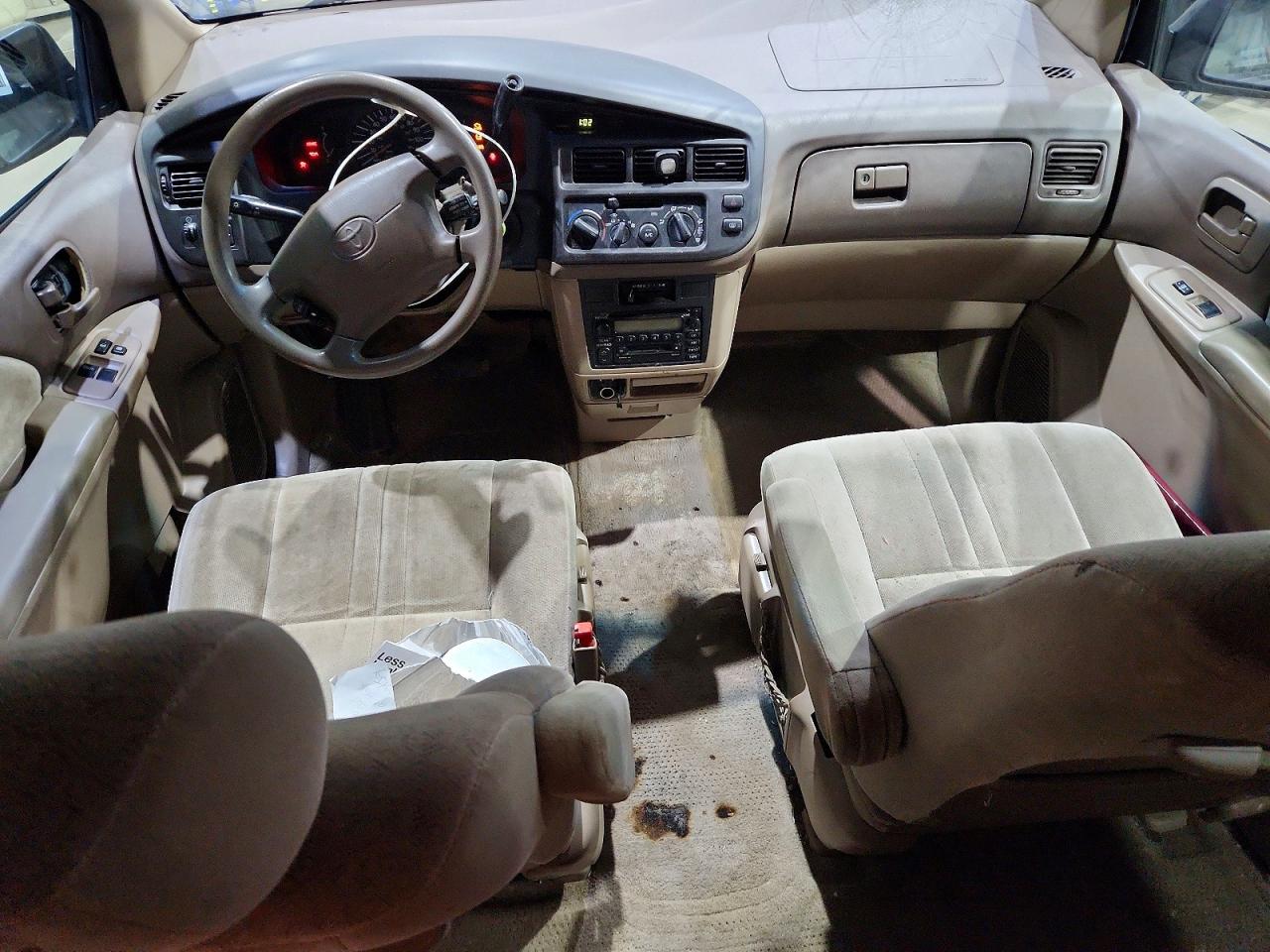 Toyota Sienna Ce