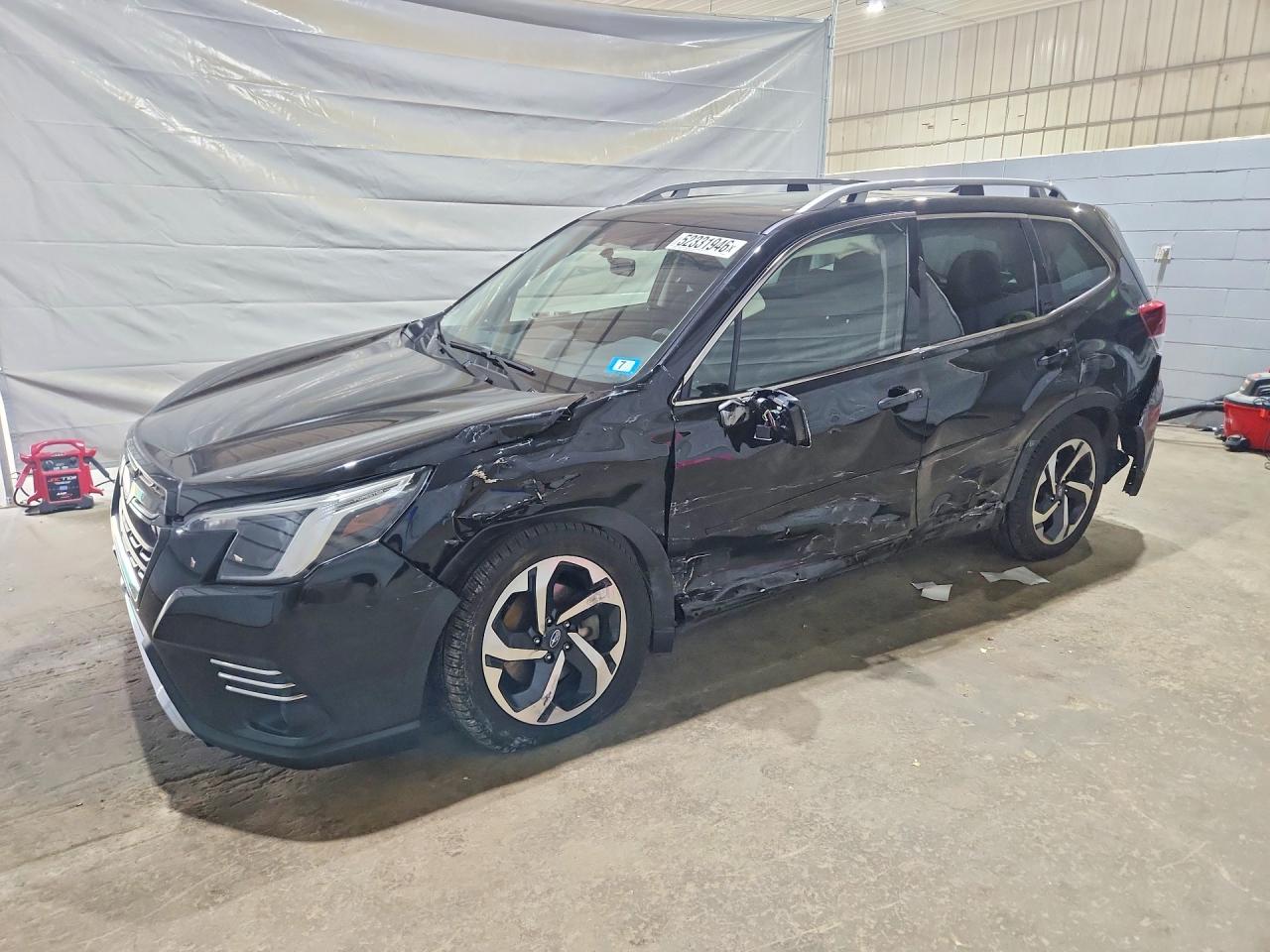 Salvage Subaru Forester Image