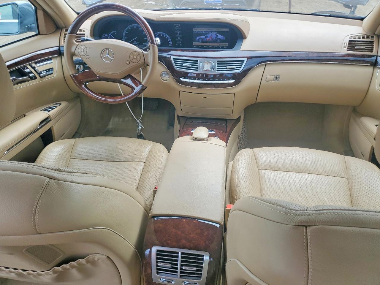 Mercedes-Benz S-Class 550