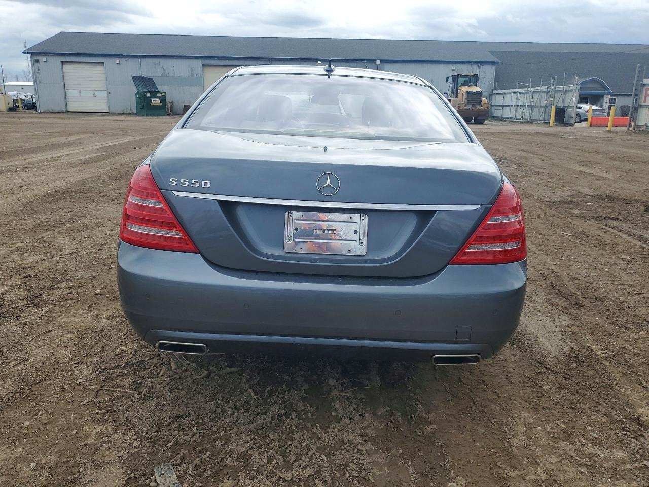 Mercedes-Benz S-Class 550