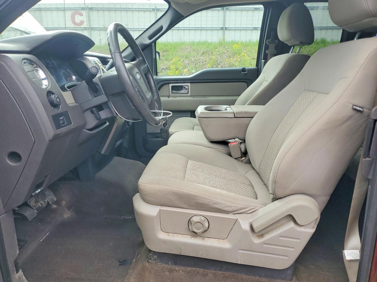 Ford F-150 Super Cab