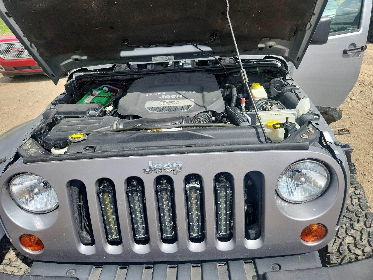 Jeep Wrangler Sahara