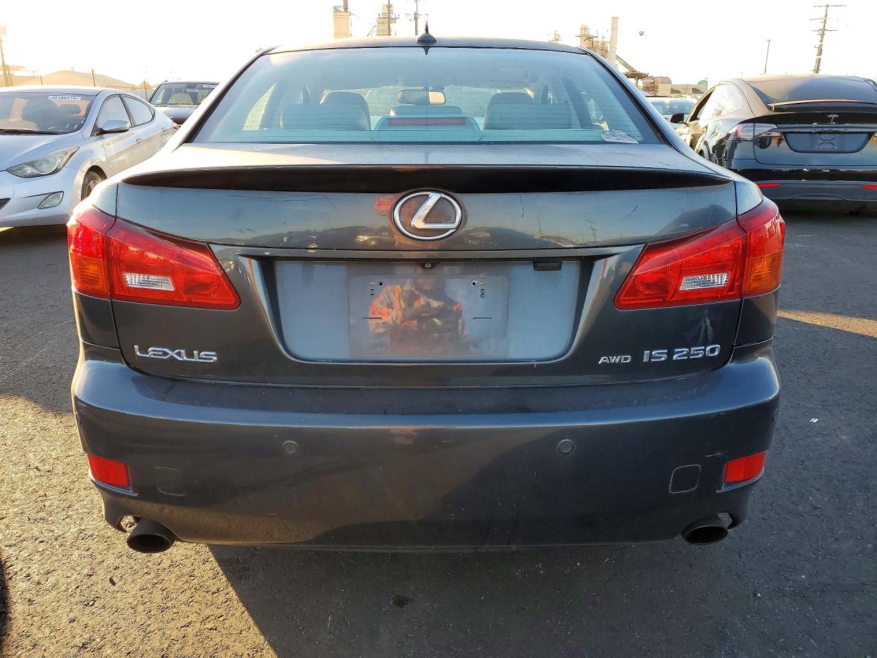 Lexus Is Base