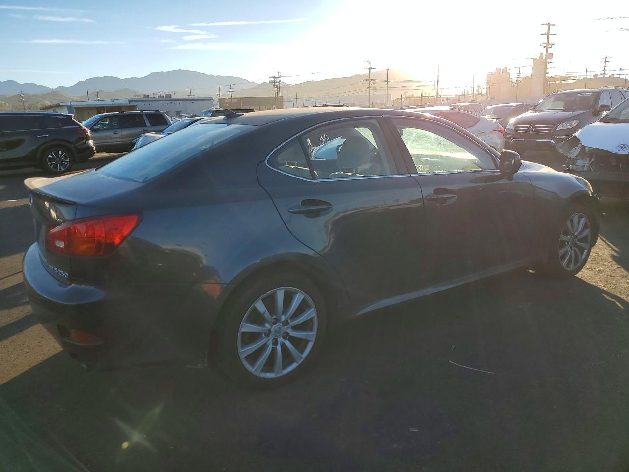 Lexus Is Base