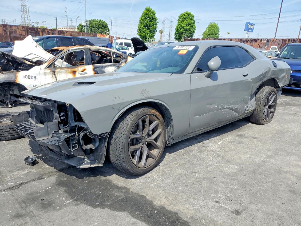 Salvage Dodge Challenger Image