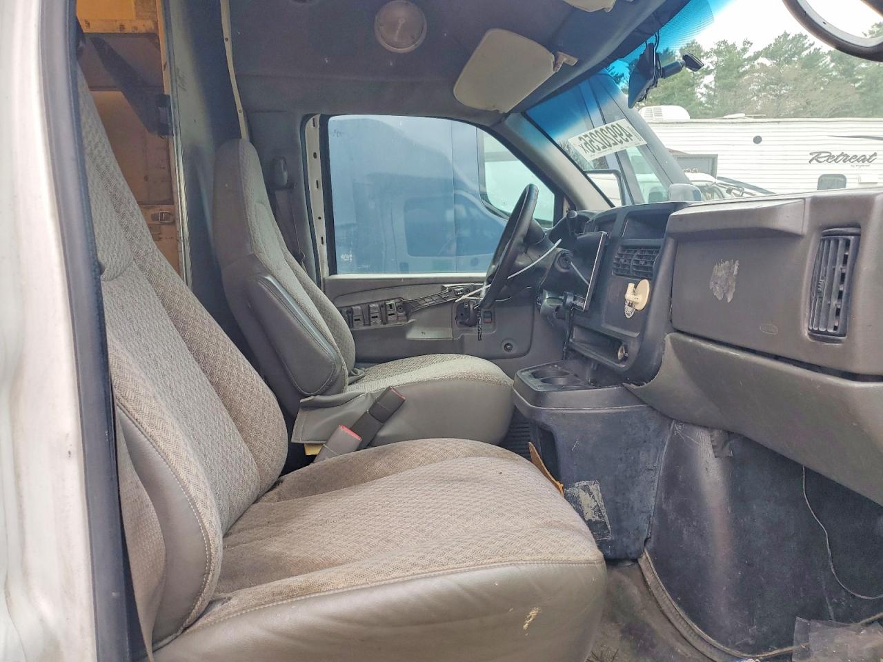 GMC Savana Cutaway G3500