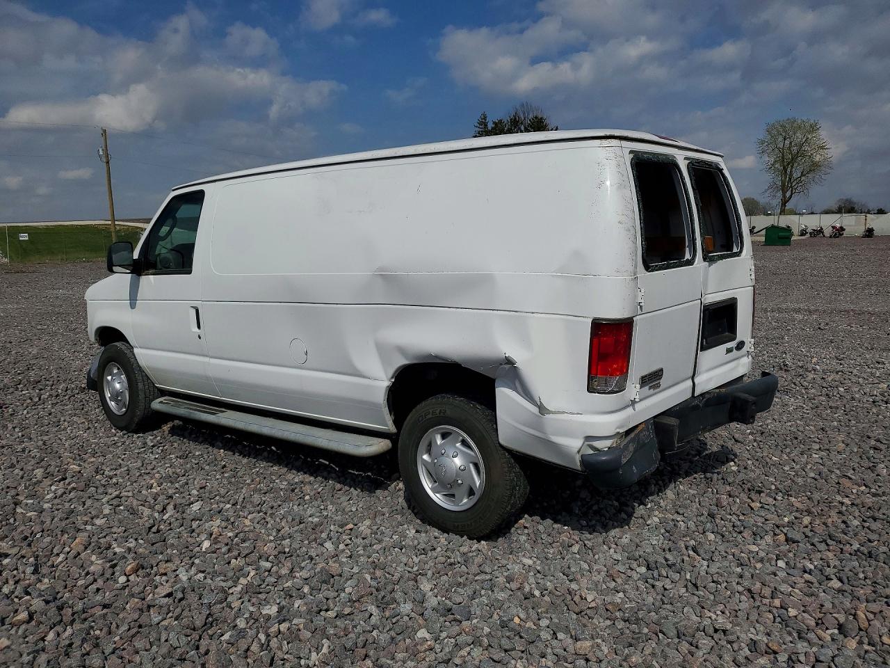Ford Econoline E250 Van