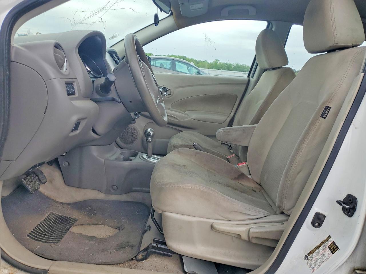 Nissan Versa 1.6 Sv