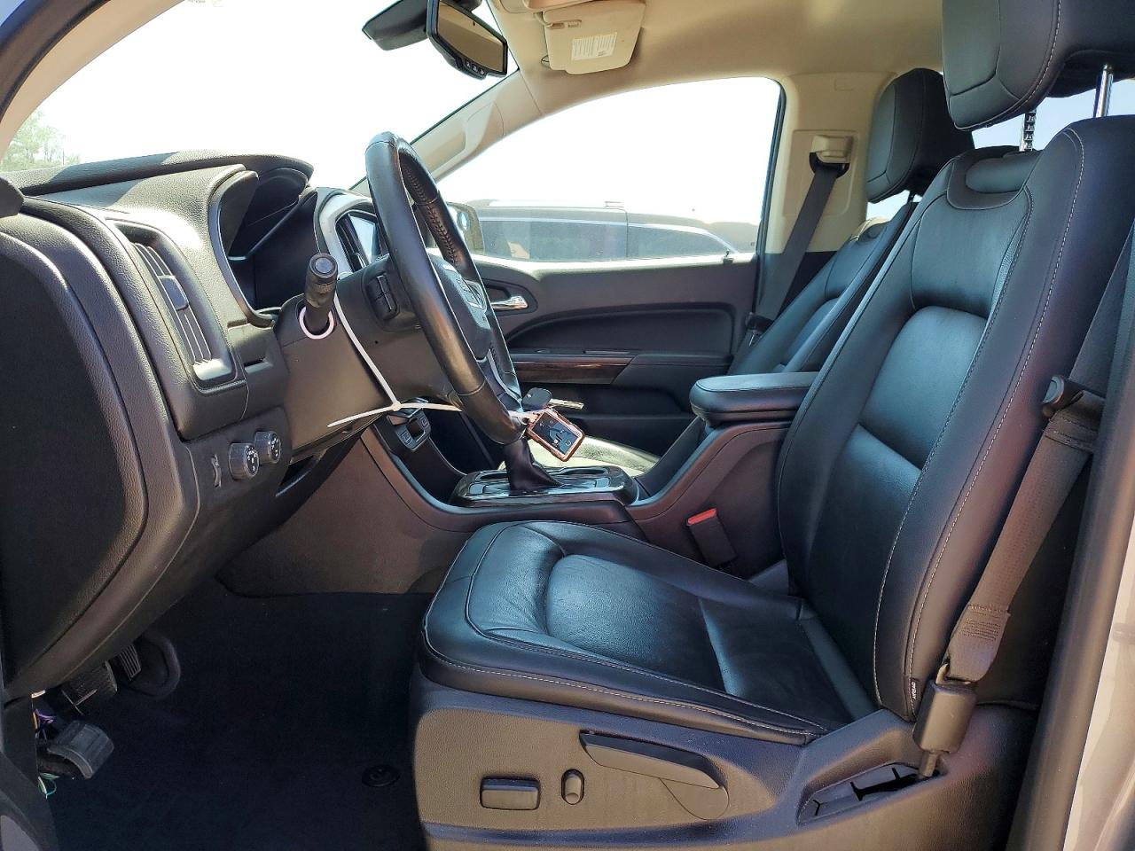 GMC Canyon Elevation