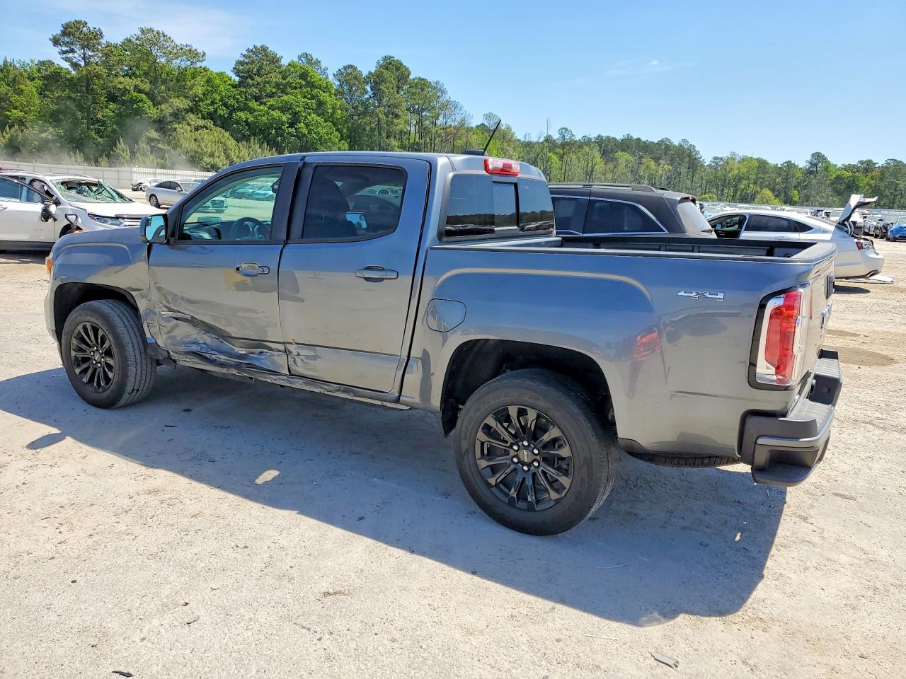 GMC Canyon Elevation
