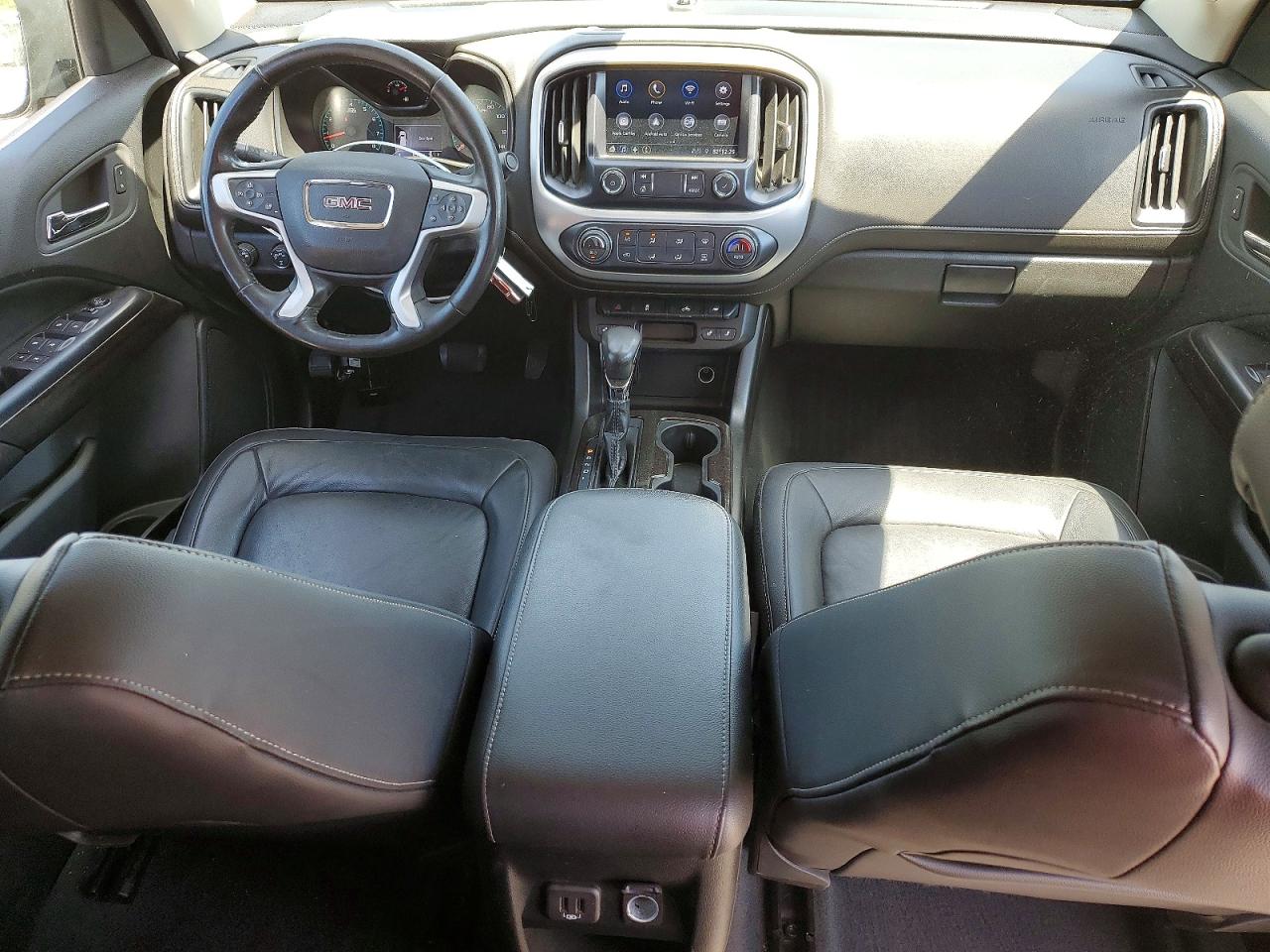 GMC Canyon Elevation