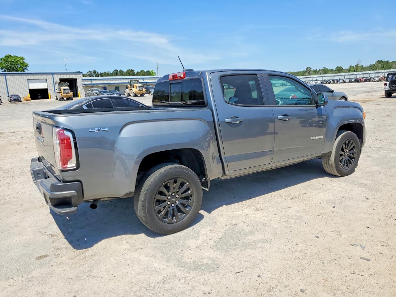 GMC Canyon Elevation