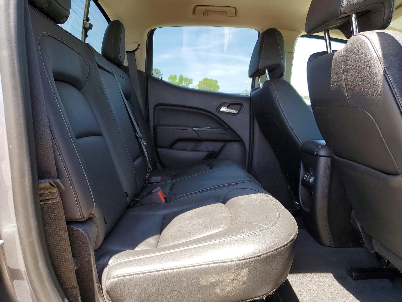 GMC Canyon Elevation