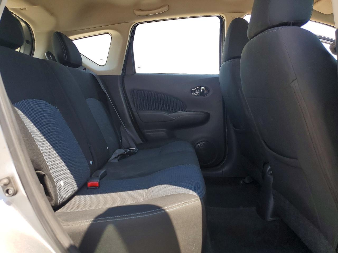 Nissan Versa Sv