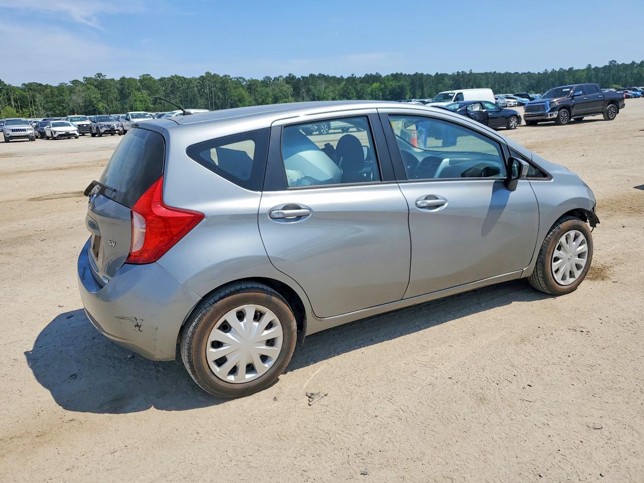 Nissan Versa Sv