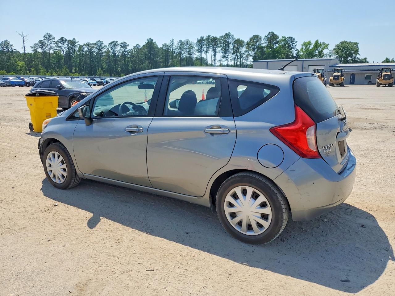 Nissan Versa Sv