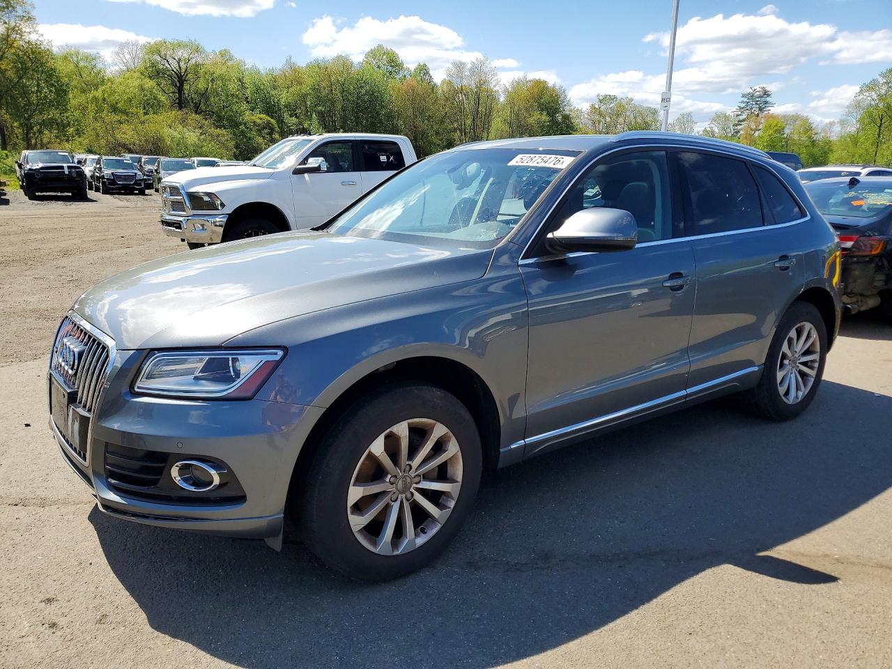 Salvage Audi Q5 Image
