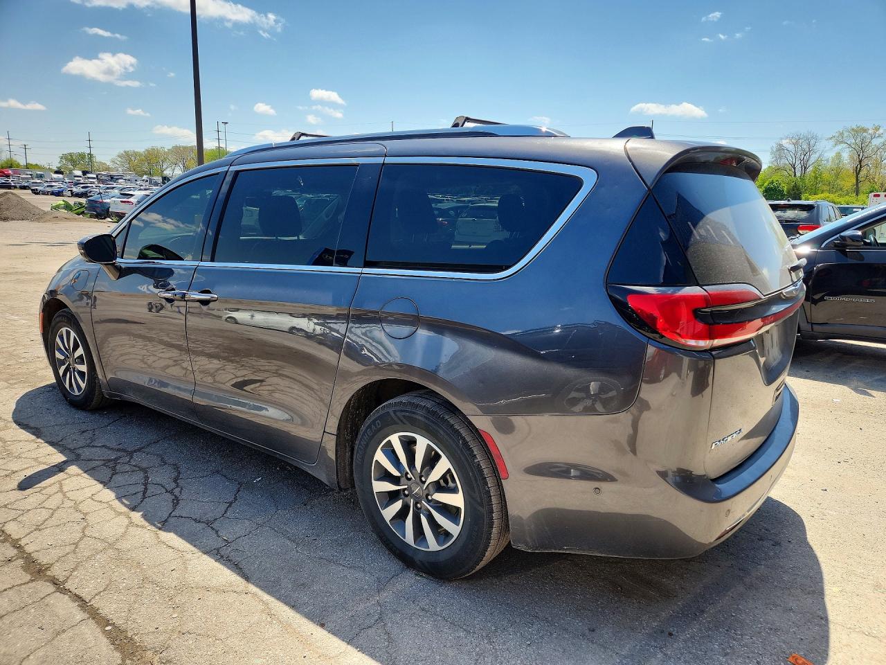Chrysler Pacifica Hybrid Touring L