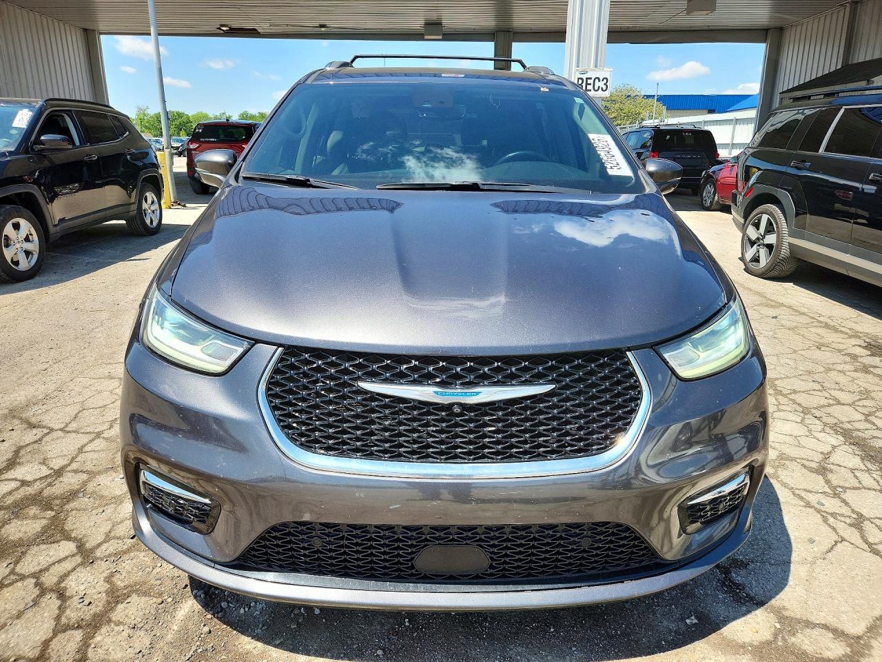 Chrysler Pacifica Hybrid Touring L