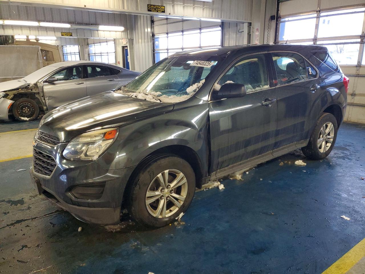 Salvage Chevrolet Equinox Image
