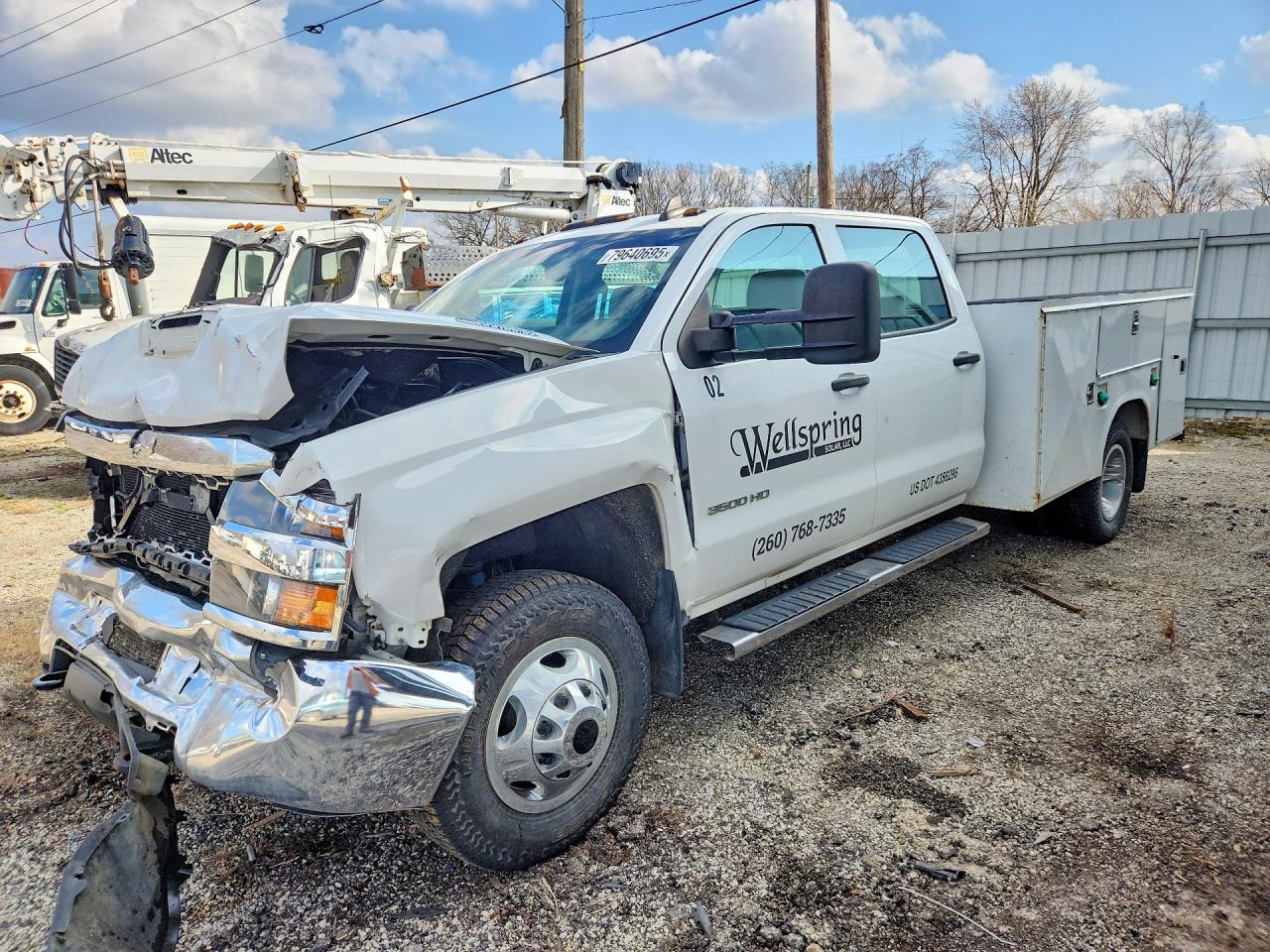 Salvage Chevrolet Silverado Image